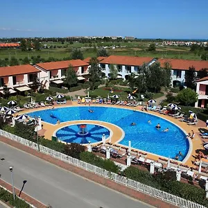  Apartment Pioppi Lido Altanea